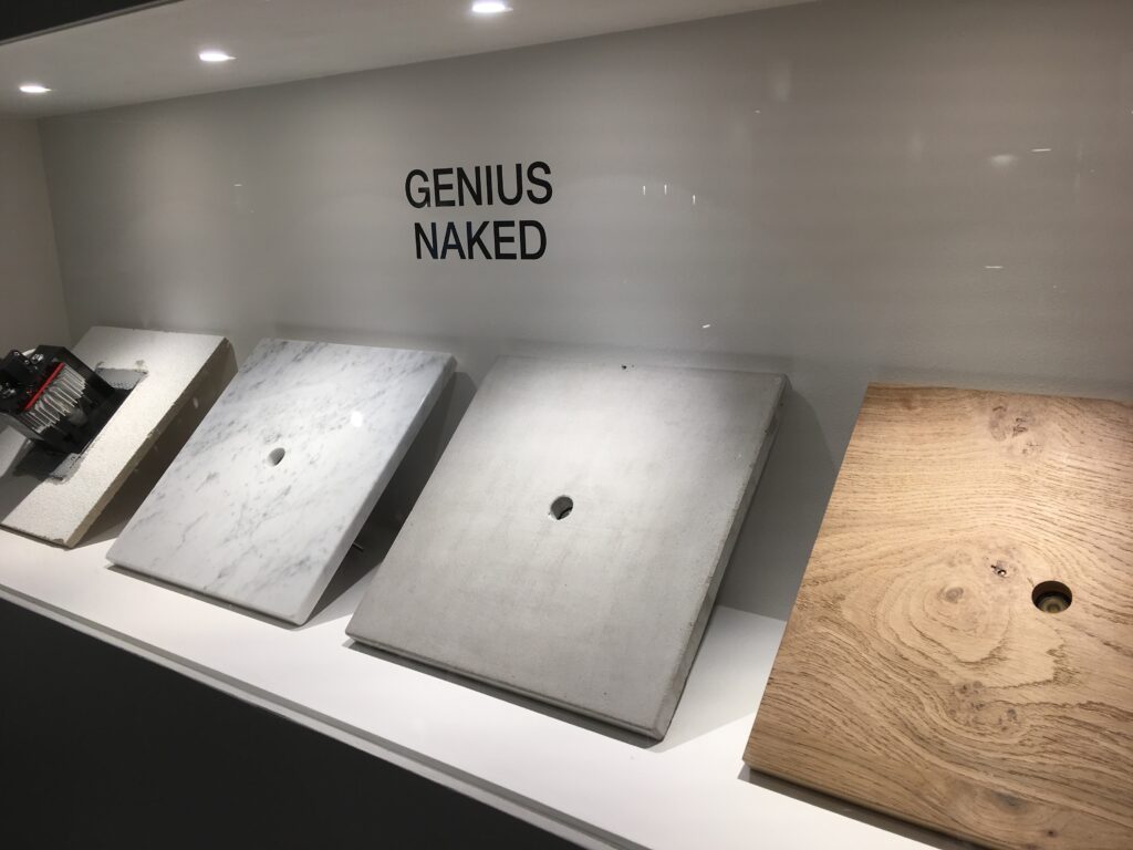 buzzi genius naked